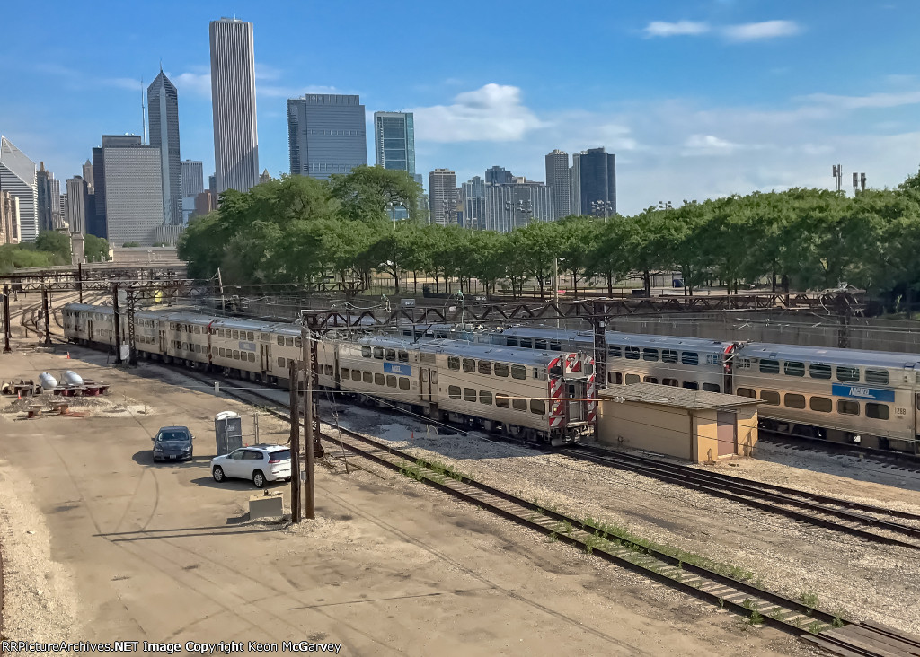 Metra Electic Museum Campus